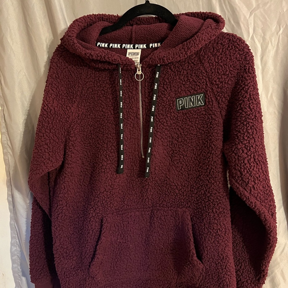 VS PINK Sherpa Top